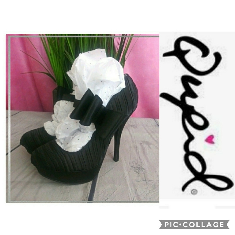 SIZE 8 Qupid black bow heels